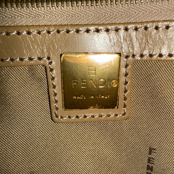 Authentic Fendi - Picture 5 of 7